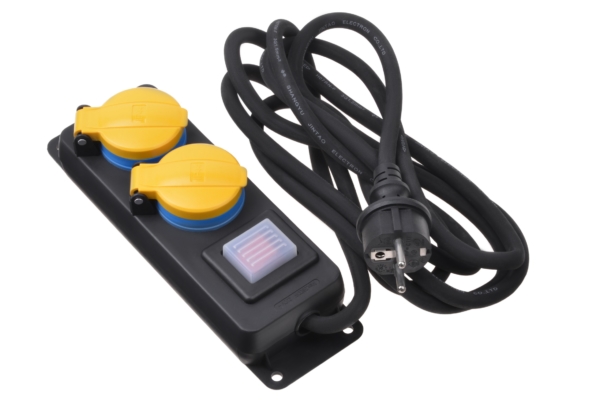 Surge protector 2E with 2 sockets and a switch, IP44, 3G1.5, 3m, black