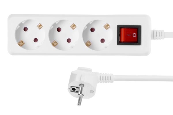 Surge protector 2E with 3 sockets and a switch3G1.5, 1.8m, white