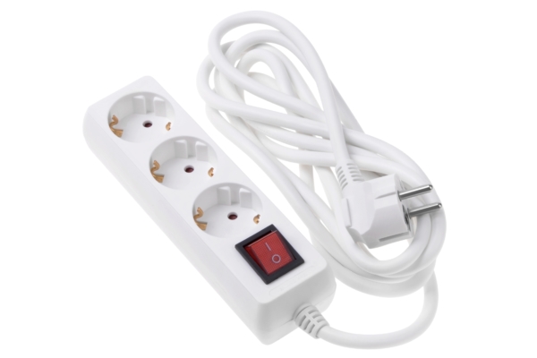Surge protector 2E with 3 sockets and a switch 3G1.5, 3м, white