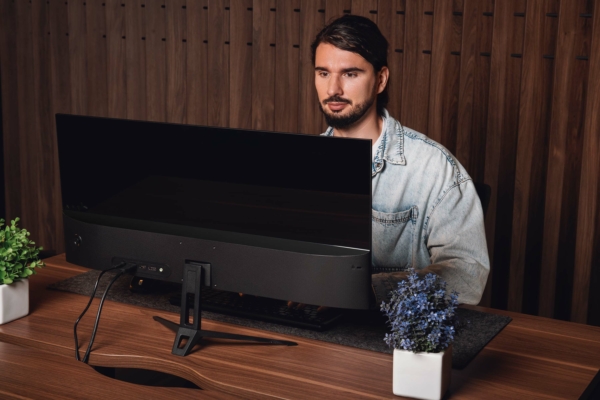 Monitor 2E D2923B Black