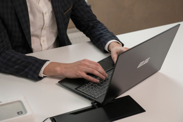 2E Ноутбук Imaginary 15.6″ FHD IPS AG, Intel i3-1215U, 16GB, F256GB, UMA, DOS, Чорний