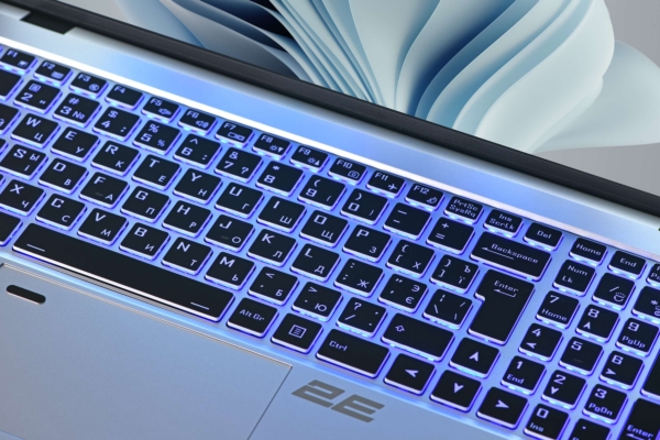 2E Notebook Complex Pro 15.6″ FHD IPS AG, Intel i7-1260P, 16GB, F1024GB, UMA, DOS, silver