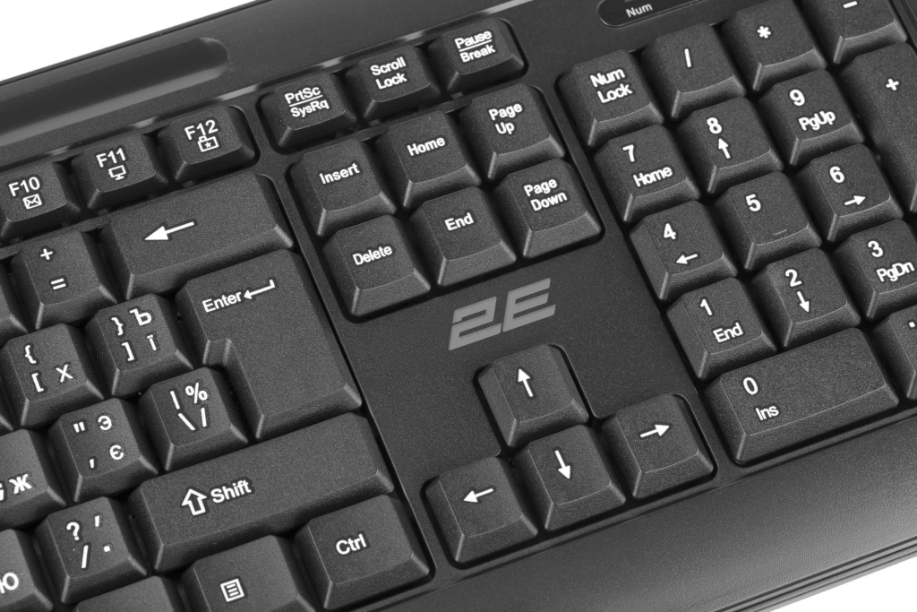 Клавіатура мембранна 2E KM1040 104key, USB-A, EN/UK/RU, чорний