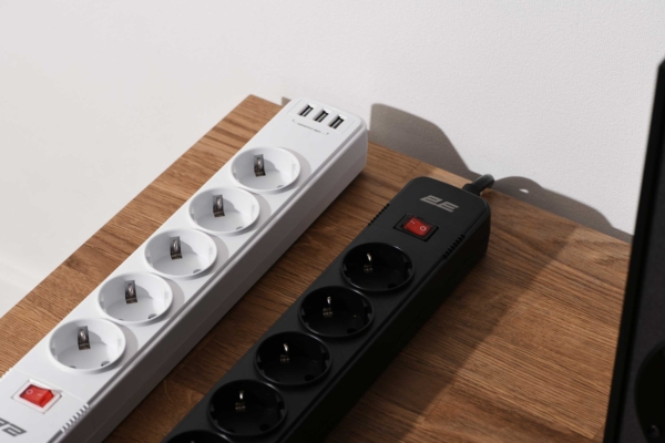 Power strip with surge protector 2E 5xType F, 3×1.5mm2, 16A, 3xUSB-A, 2m, white