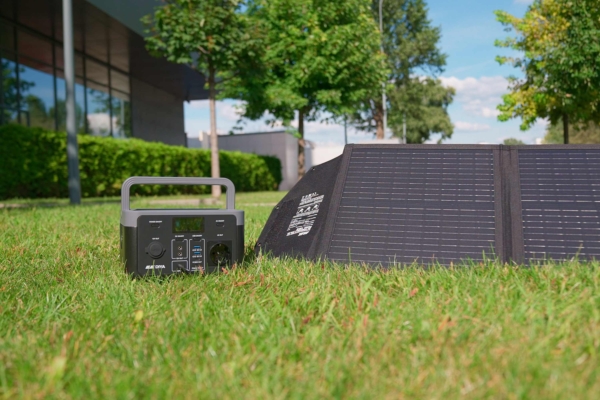 Portable Power Station 2E Diya Output Power 300W Battery capacity 320Wh, Fast Charging