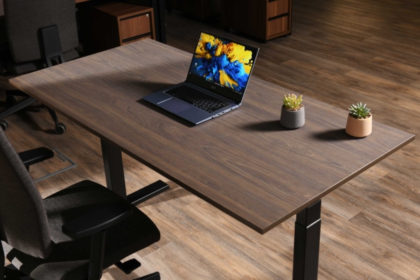 2E Computer table CE150WDARK-MOTORIZED, height adjustment, electric motor 220V, 62/128×150х75cm, Wood Dark