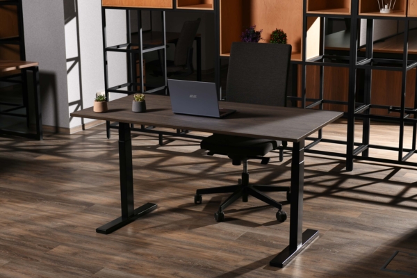 2E Computer table CE150WDARK-MOTORIZED, height adjustment, electric motor 220V, 62/128×150х75cm, Wood Dark
