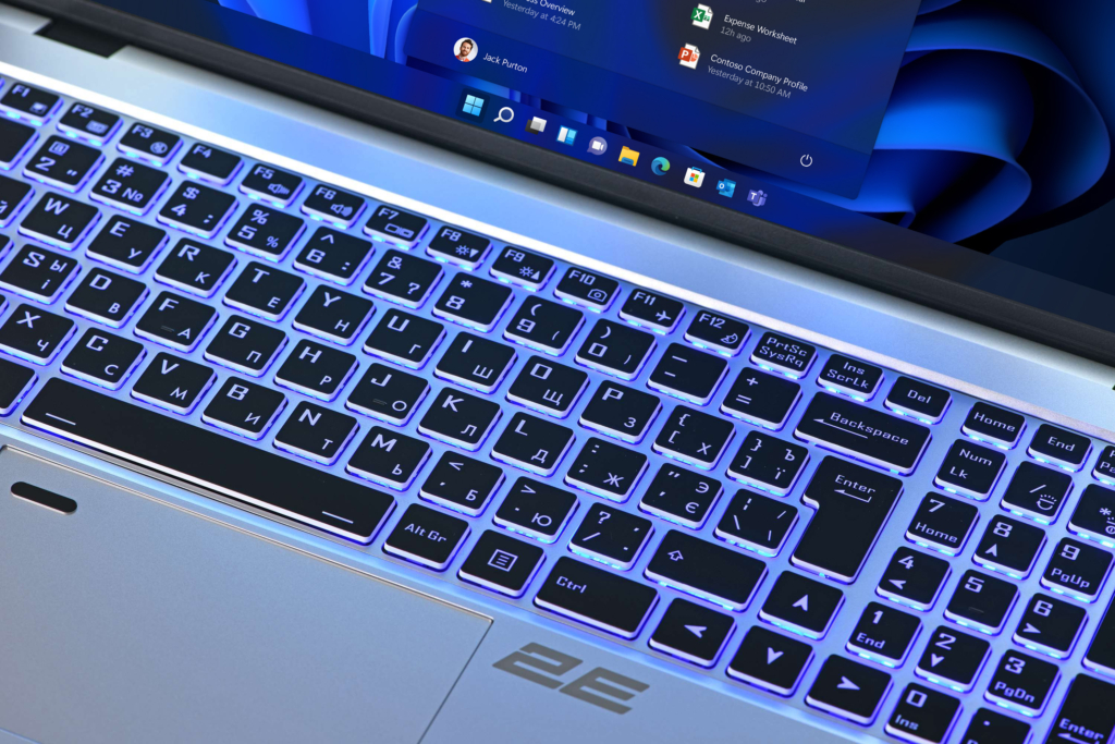 2E Notebook Complex Pro 15.6″ FHD IPS AG, Intel i5-1240P, 16GB, F1024GB, UMA, Win11P, silver