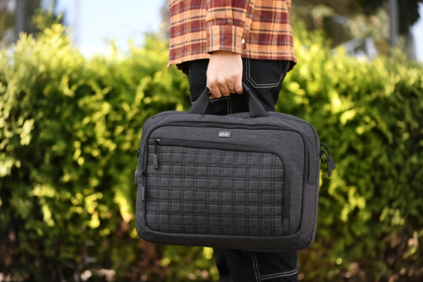 2E Laptop Bag 16″, CrossSquares, Black