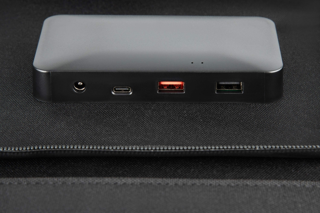 Портативна сонячна панель 2E, DC 100 Вт, USB-С 45 Вт, USB-A 18 Вт, USB-A 12 Вт