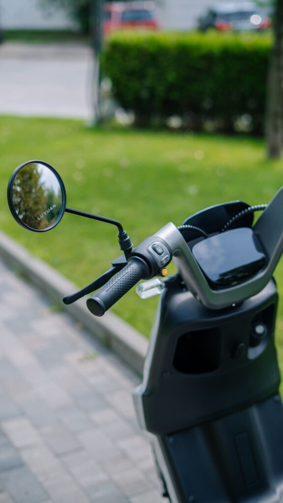 Electric scooter  2E FY70, grey