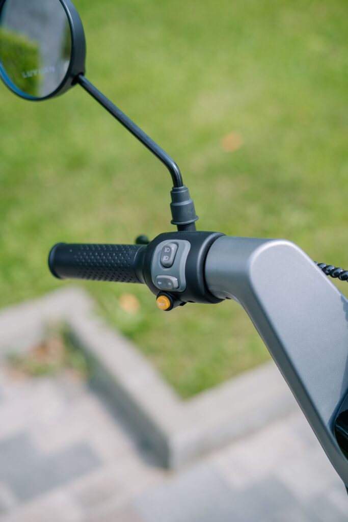 Electric scooter  2E FY70, grey