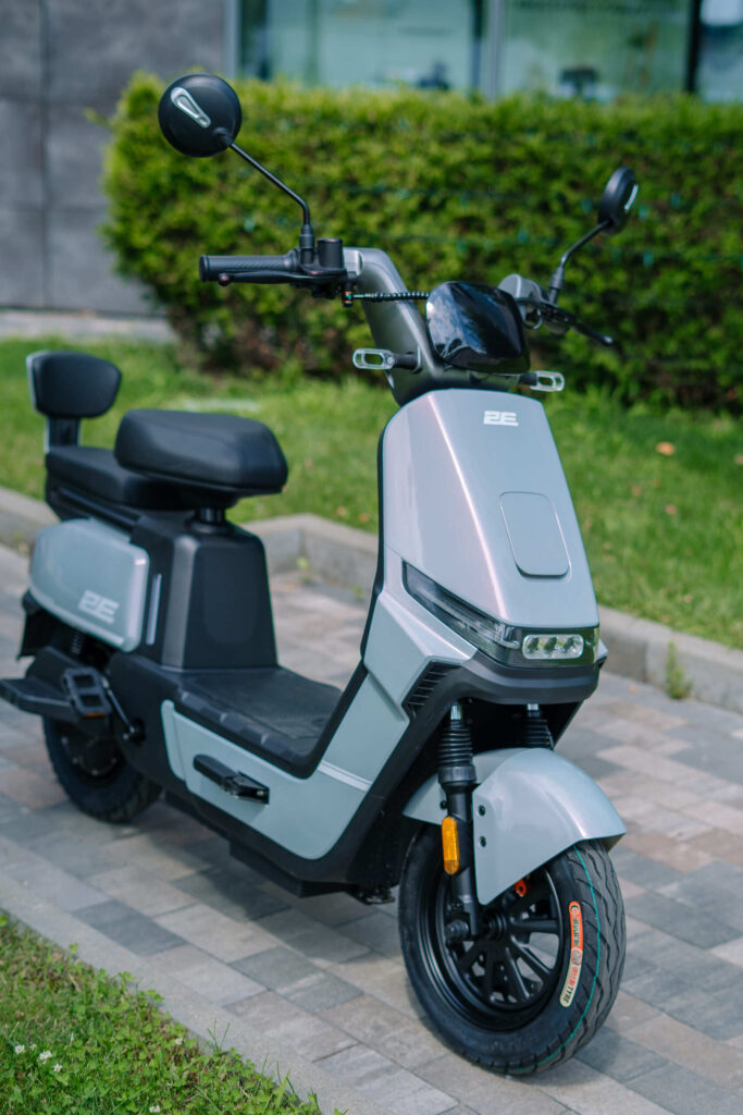 Electric scooter  2E FY70, grey