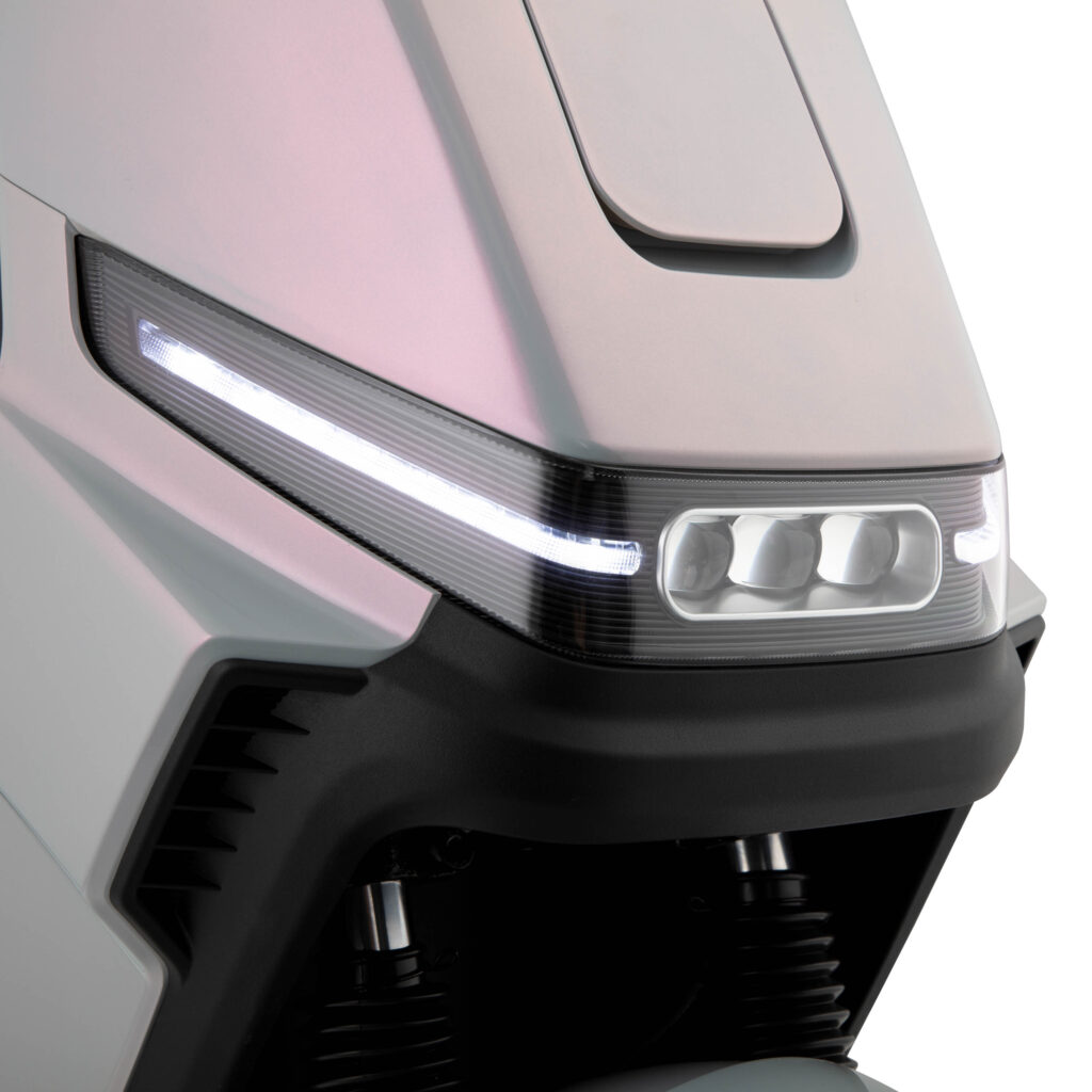 Electric scooter  2E FY70, grey