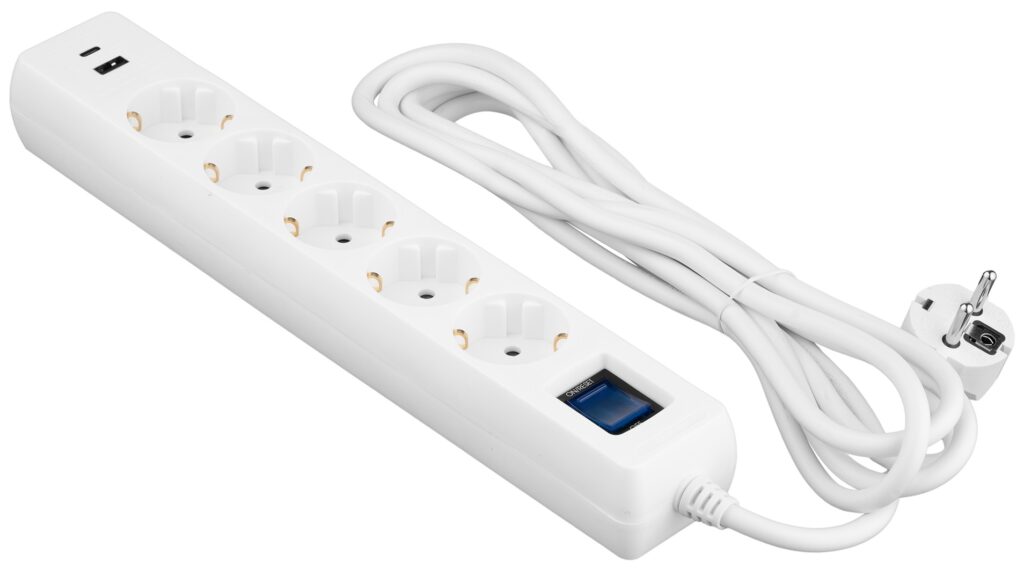 Подовжувач-фільтр мережевий 2E 5xТип F, 3×1.5мм кв, 16A, 1xUSB-A, 1xUSB-C, із захистом від перевантаження, 3м, білий, 3м, білий