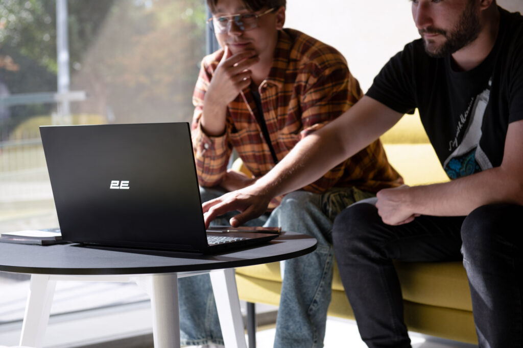 Ноутбук 2E Imaginary 15.6″ FHD IPS AG, Intel i3-1215U, 8GB, F256GB, UMA, Win11, Чорний