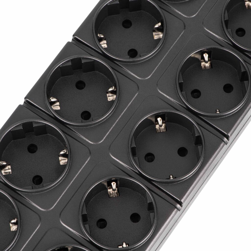 2E Power strip with surge protection, 3m, 10xTypeF, 16A, 3xUSB-A, 1xUSB-C, black