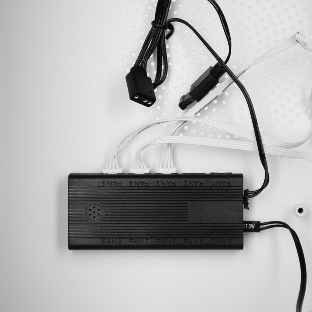Корпус 2E Credo Plus V350WG без БП, 1xUSB3.0, 1х USB 2.0, 1xUSB Type-C, 3×120мм ARGB, VGA 350мм, LCS ready, TG Side Panel, mATX, белый