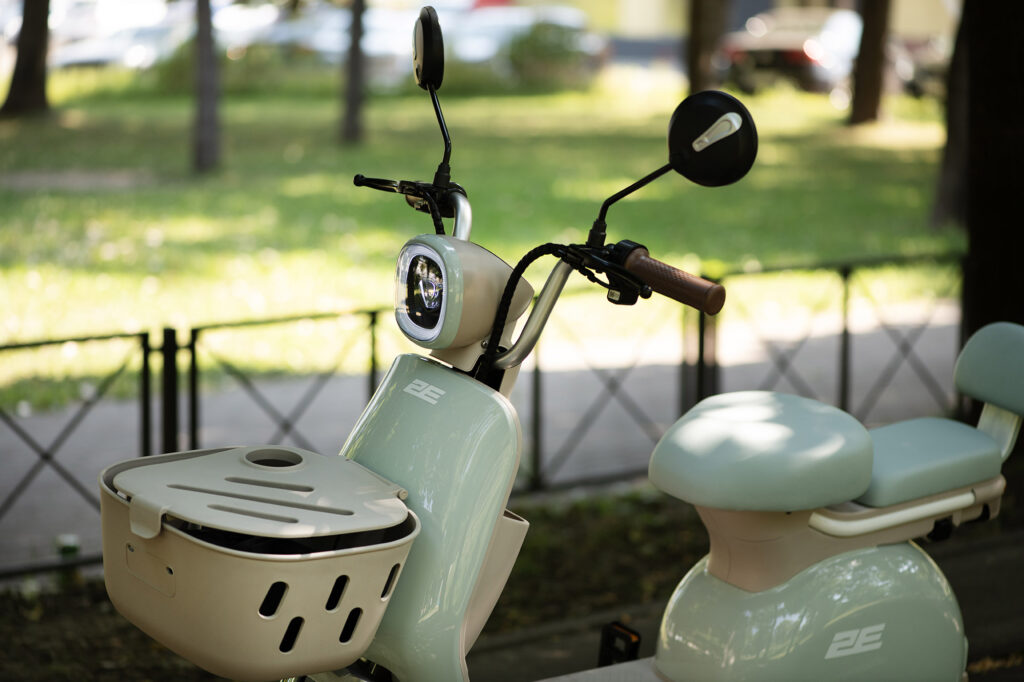 Electric scooter 2E F2, blue