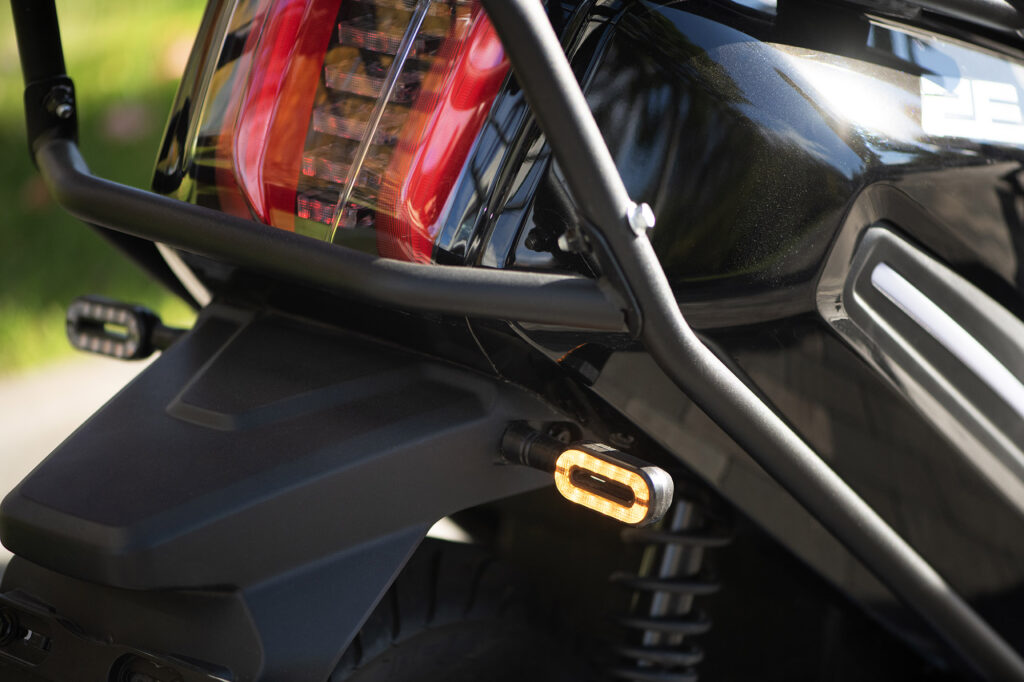 Electric scooter 2E MB5, black