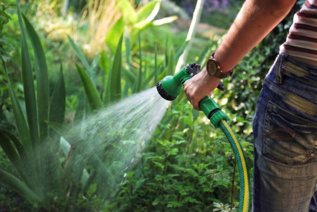 2E Garden hose AquaFlex Emerald Pro 1/2″ 20m 4 layers 20bar -10…+60°C sprinkler 2 connectors adapter