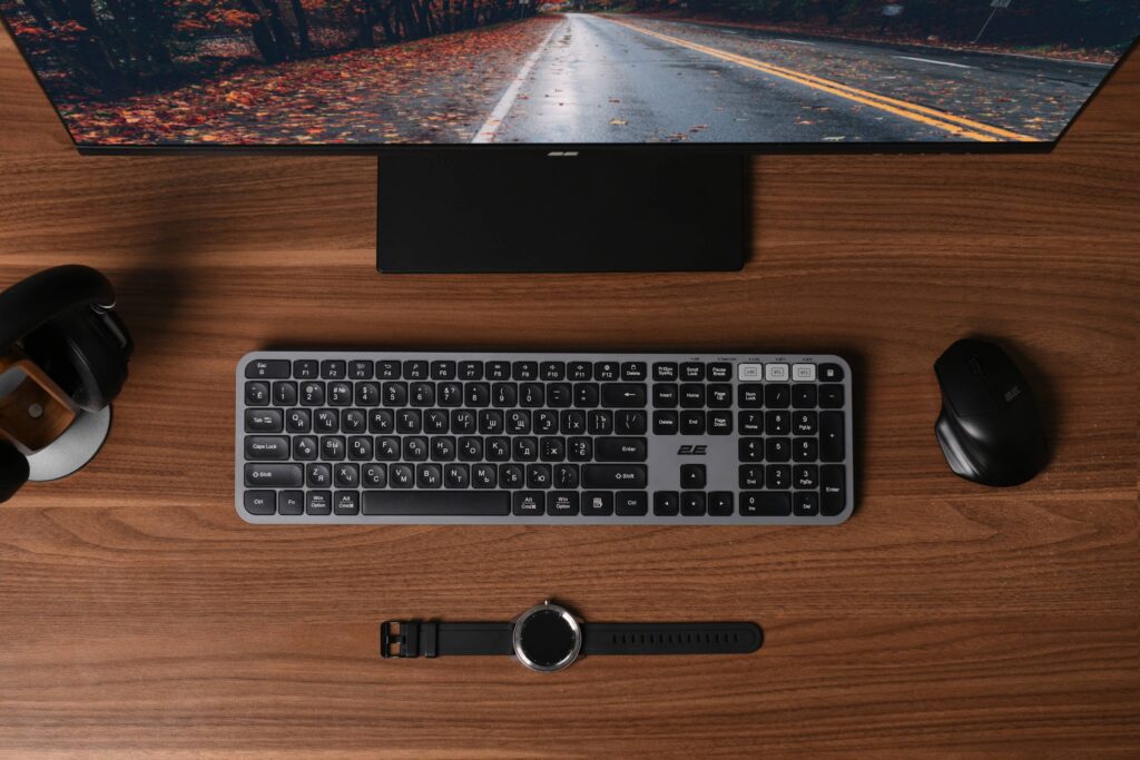 2E Keyboard membrane KS240 110key, WL/BT, EN/UK/RU, grey-black