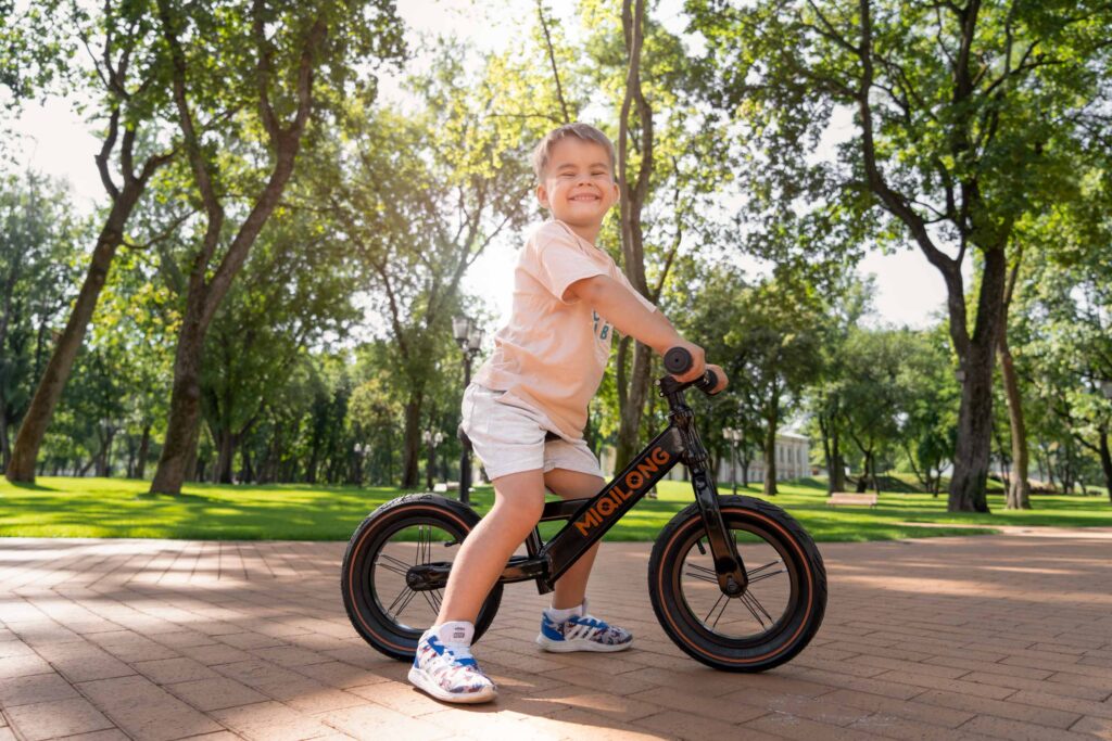 Miqilong by 2E Balance bicycle HPA 12″ black