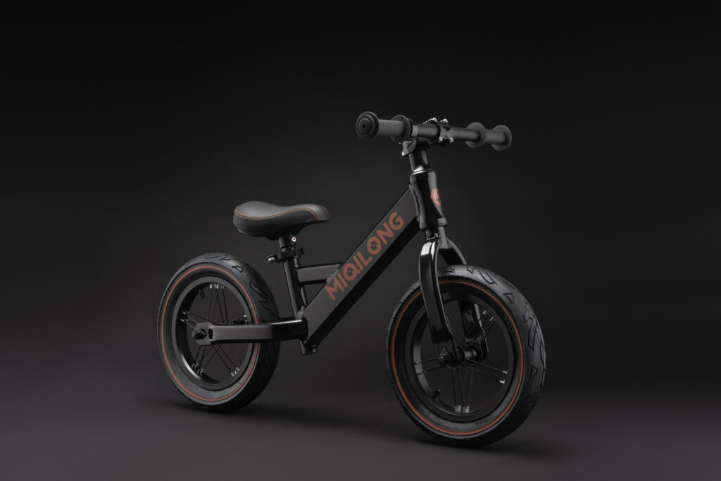Miqilong by 2E Balance bicycle HPA 12″ black