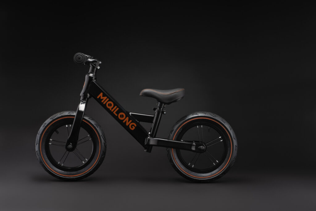 Miqilong by 2E Balance bicycle HPA 12″ black