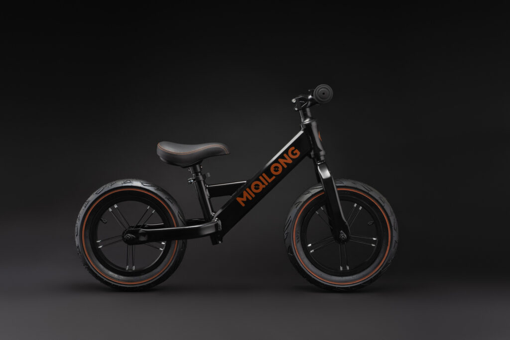 Miqilong by 2E Balance bicycle HPA 12″ black