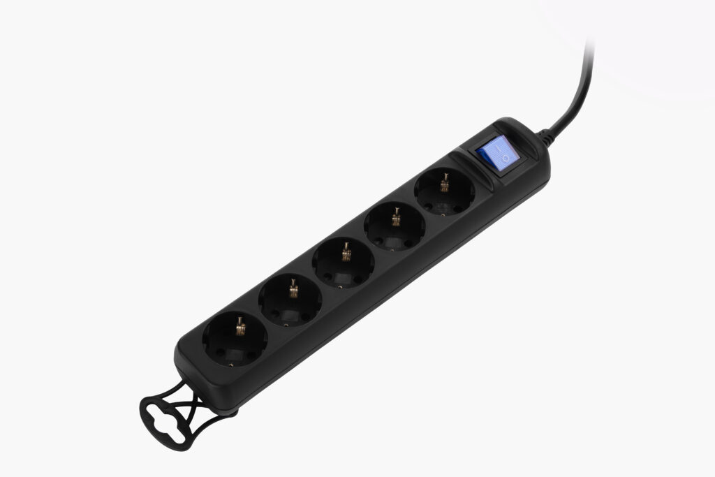 2E power strip 5XSchuko switch, 3G*0.75mm2, 3m, Black